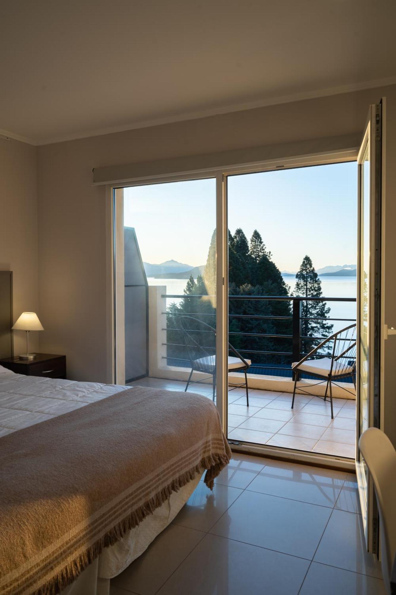 Nbh Lacus Boutique Hotel San Carlos de Bariloche Exteriér fotografie
